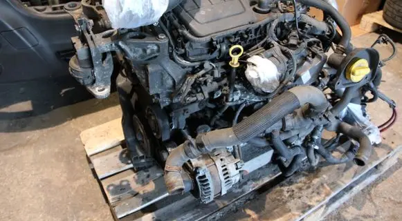 Renault Trafic III (X82) Engine swap 100015540R C086132 R9MD