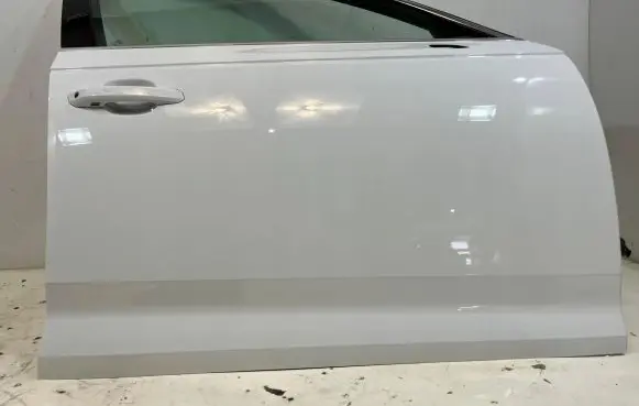 Audi A4 S4 B9 8W Front door 8W0