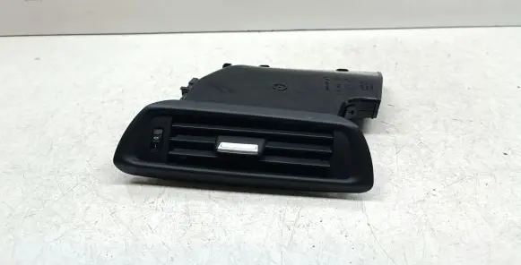 Rear air vent grill