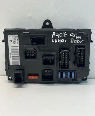 Peugeot 407 Fuse module 9656148180 S120017001H BSCA0400