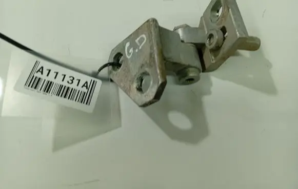 Volkswagen Golf V Rear door lower hinge 
