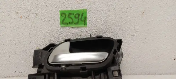 Peugeot 2008 I Front door interior handle 96555518 303966