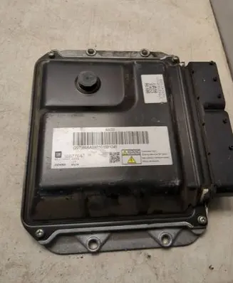 Opel Astra H Engine control unit/module 55577647 Mb2758008884