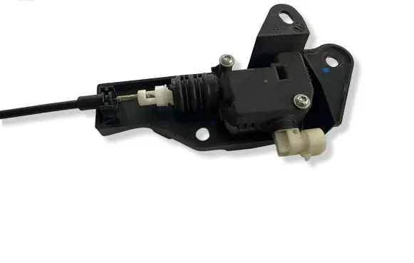 Engine bonnet/hood lock/catch