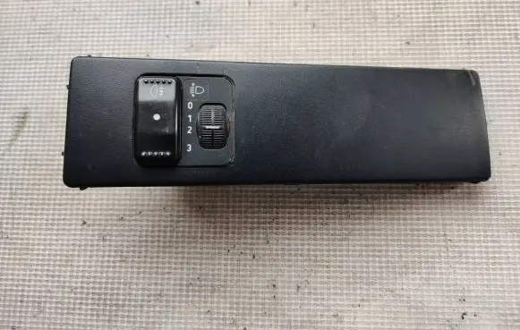 Volkswagen II LT Headlight level height control switch 9016891008