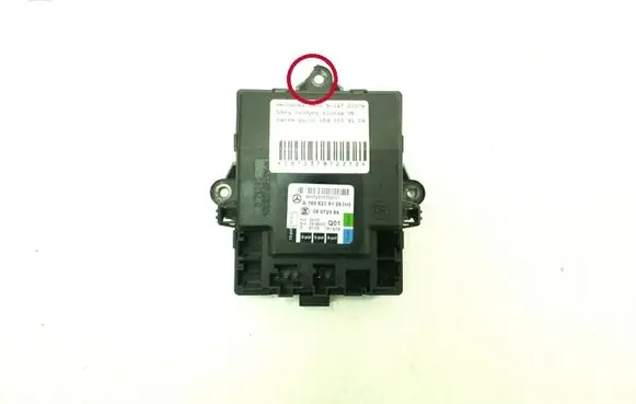Mercedes-Benz B W245 Door control unit/module A1698209126