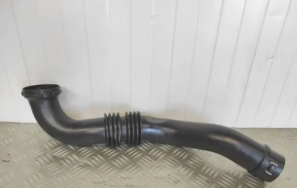 Opel Vivaro Intercooler hose/pipe 8200865653 58586 93861963