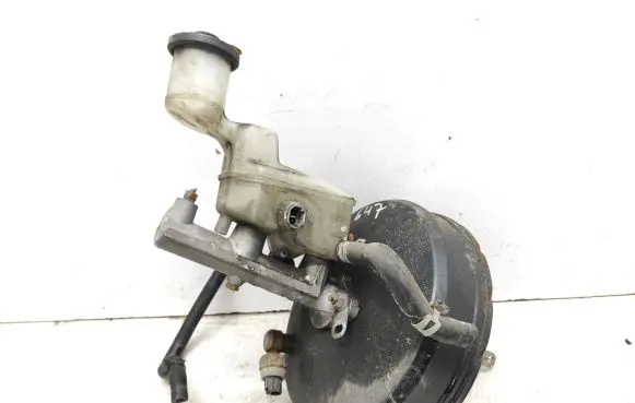 Toyota RAV 4 (XA20) Brake booster 13101011260