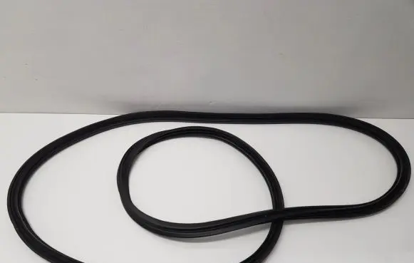 Trunk rubber seal (body)