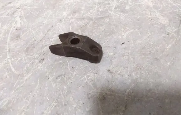 Audi A3 S3 8L Fuel Injector clamp holder