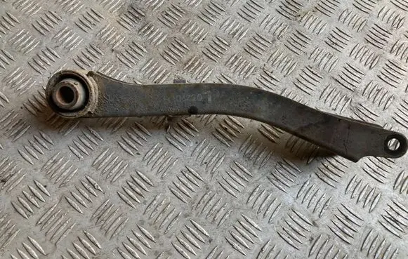 Rear control arm