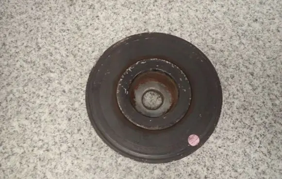 Nissan Primera Crankshaft pulley