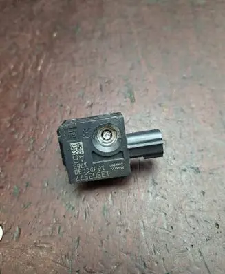 Opel Zafira C Airbag deployment crash/impact sensor 13502577 183DCC30