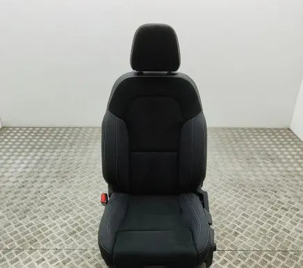 Volvo XC40 Front driver seat 32338504