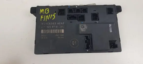 Mercedes-Benz E W211 Door control unit/module 2118208185