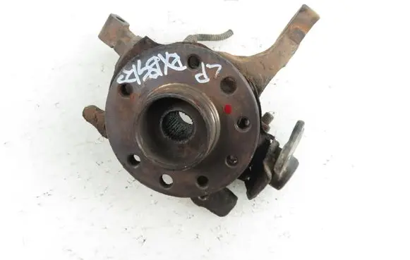 Opel Zafira A Front wheel hub spindle knuckle