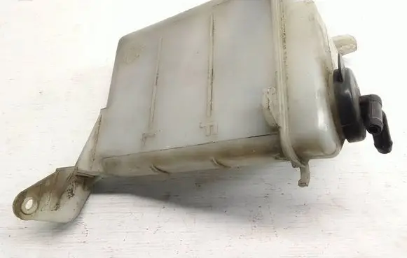 Hyundai Accent Coolant expansion tank/reservoir