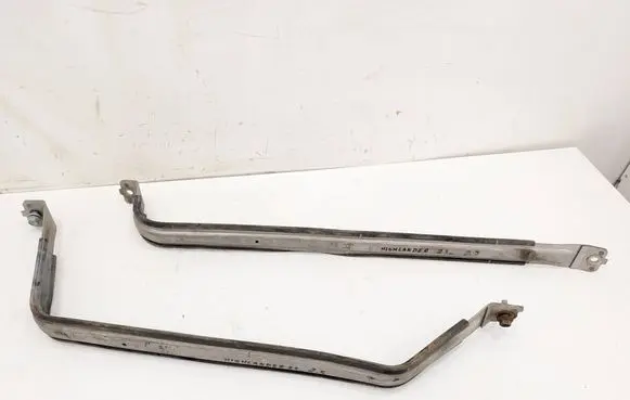 Toyota Highlander XU70 Fuel tank mounting bracket 4357 4358