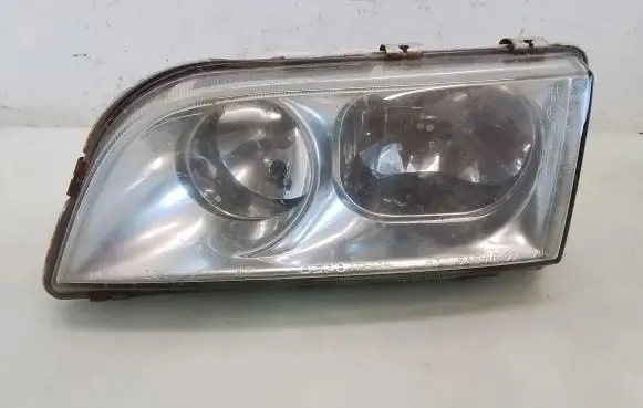 Volvo S40, V40 Headlight/headlamp