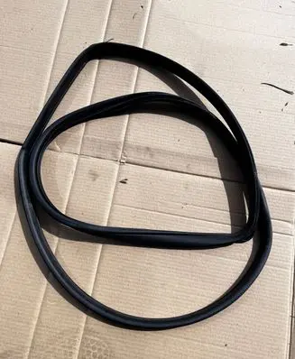 Mazda 6 Rubber seal loading door braknumeruczci