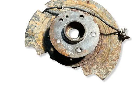 Mercedes-Benz ML W163 Rear wheel hub spindle/knuckle 