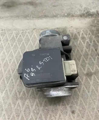 Audi A6 S6 C4 4A Mass air flow meter 4A0133471 0281002074 1285501