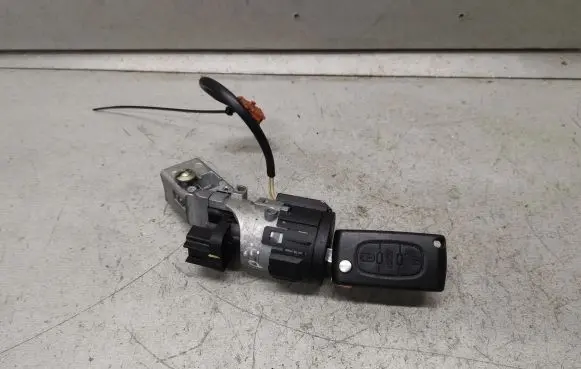 Peugeot 407 Ignition lock 9648445180 N0502073