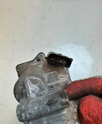 Volkswagen PASSAT B7 Throttle valve 03l128063ac