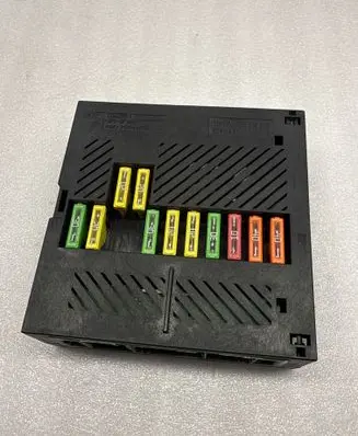 BMW 6 E63 E64 Fuse module 7510638