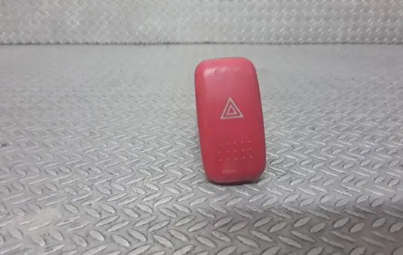 Honda HR-V Hazard light switch