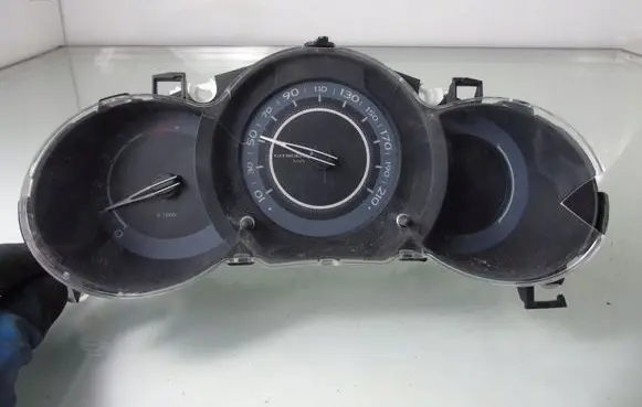 Citroen C3 Speedometer (instrument cluster) 96668806XT