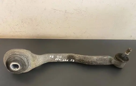 Mercedes-Benz CLS C219 Front control arm 21113 R21114