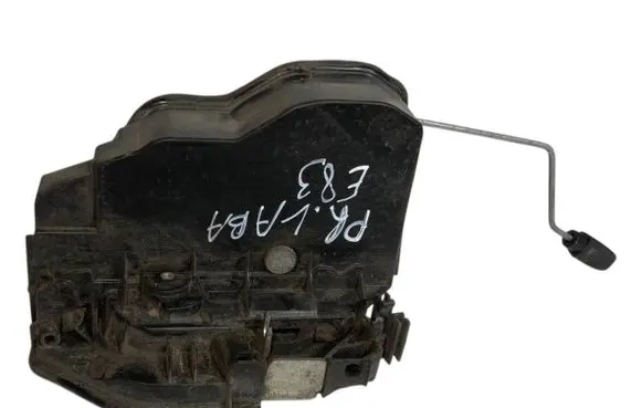 BMW X3 E83 Front door lock 7167068