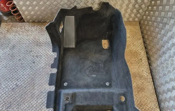 Volvo XC60 Front floor carpet liner 39837771