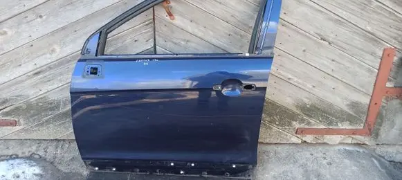 Chevrolet Captiva Front door