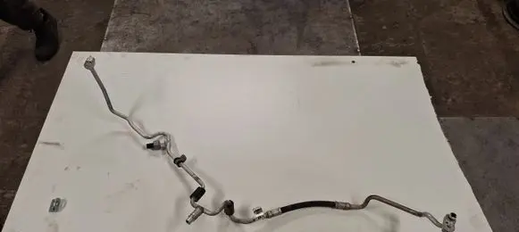 BMW X1 F48 F49 Air conditioning (A/C) pipe/hose 6805436