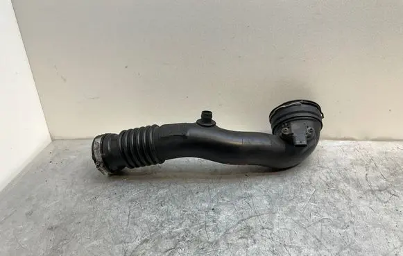Intercooler hose/pipe