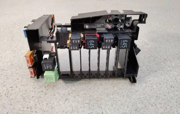 Audi A8 S8 D4 4H Fuse box set 4H0907348C