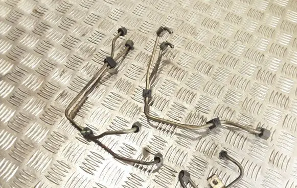 Citroen C4 I Fuel main line pipe