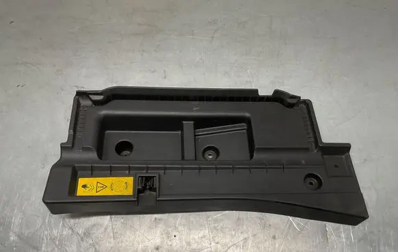 Land Rover Range Rover L322 Other trunk/boot trim element 7010335