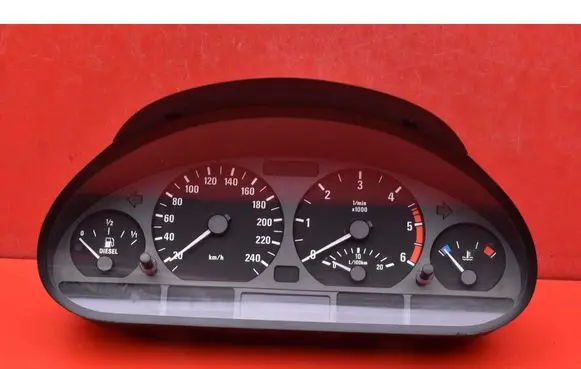 Speedometer (instrument cluster)