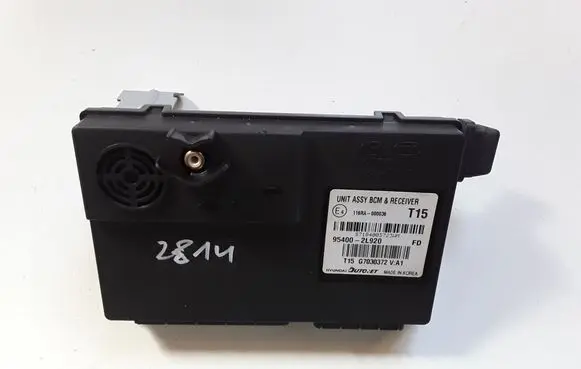 Hyundai i30 Other control units/modules 954002L920