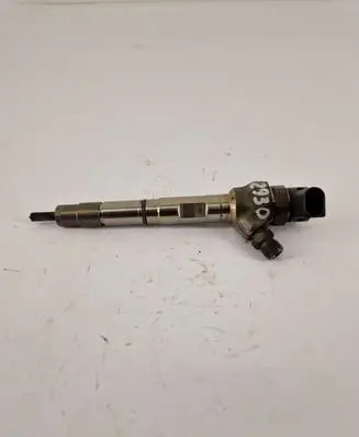 Skoda Octavia Mk3 (5E) Fuel injector 04L130277AC