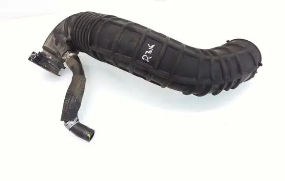 Hyundai i30 Turbo air intake inlet pipe/hose 28138A5900