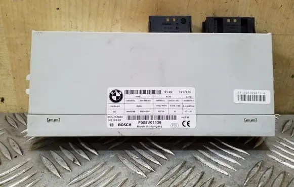 BMW 5 F10 F11 Comfort/convenience module 61357317513 7317513 F005V01136
