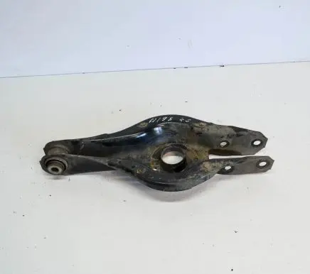 BMW 4 F32 F33 Rear upper control arm/wishbone 6867540