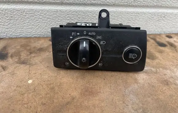 Mercedes-Benz E W211 Light switch 2115450104 04056035