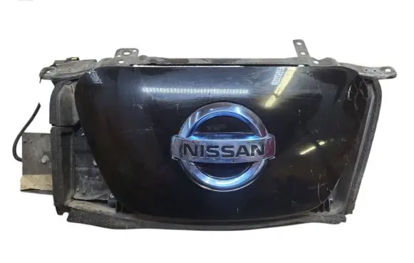 Nissan Leaf I (ZE0) Electric car charge socket cover 657373NK1B
