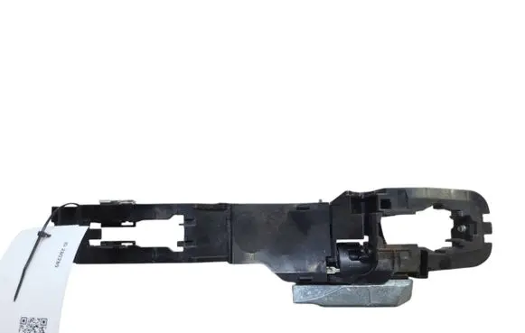 Nissan Leaf I (ZE0) Front door exterior handle/bracket