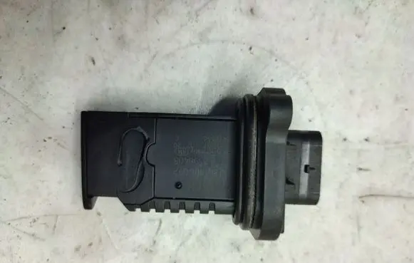 BMW 5 F10 F11 Mass air flow meter 8506408 0281006092